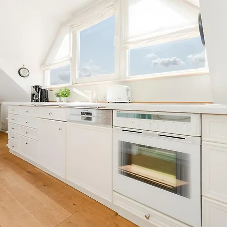 Witthus Schwalbennest * Scharbeutz